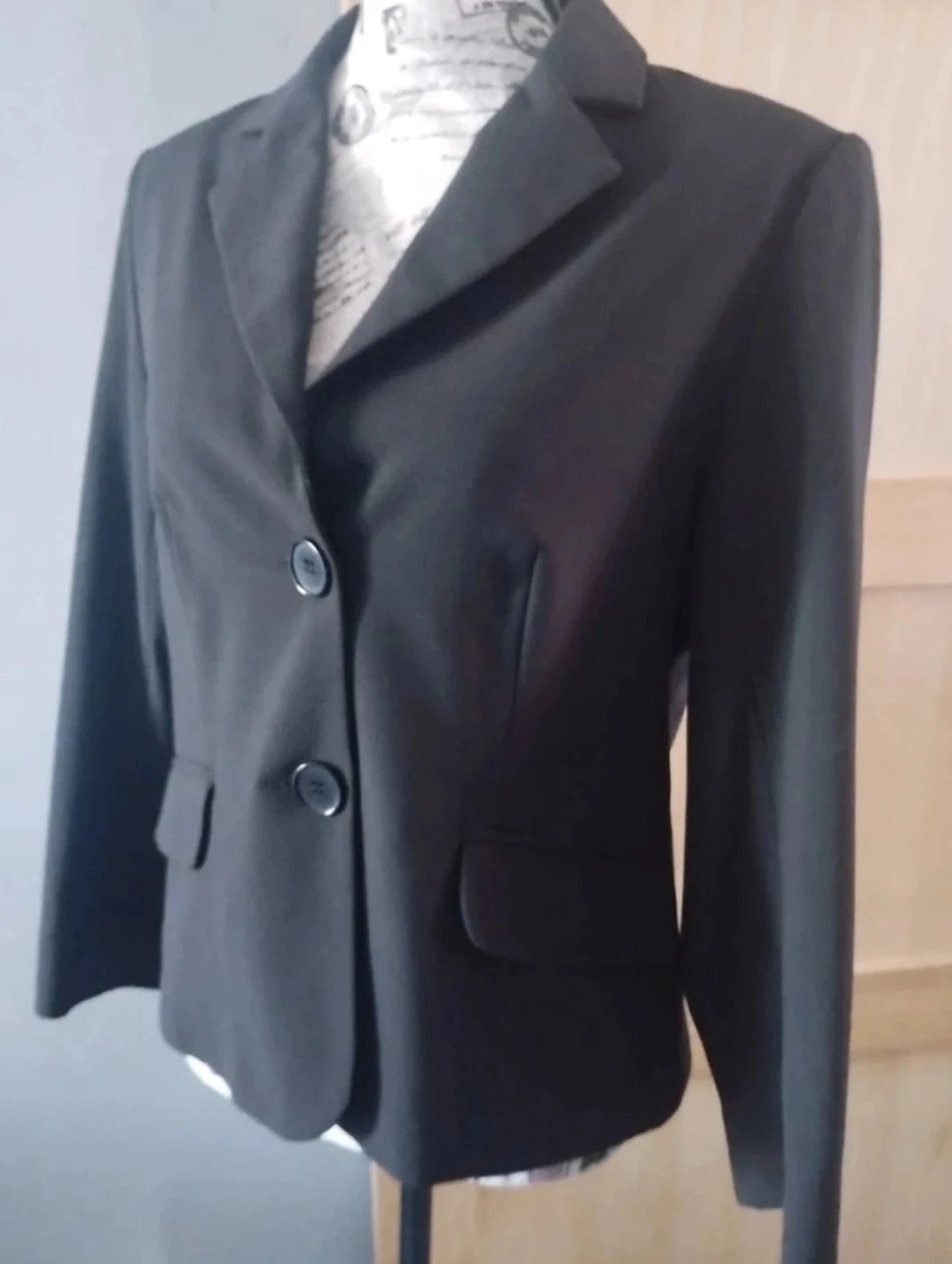 Zwarte blazer, Top 3 Suisses T40 – photo 2